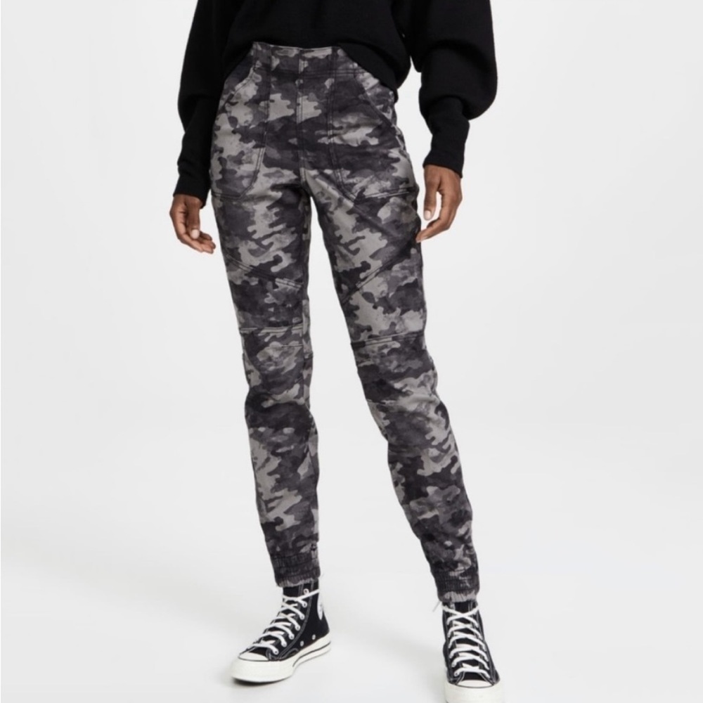 NWT Spanx Cargo Twill High Waisted Camo Joggers